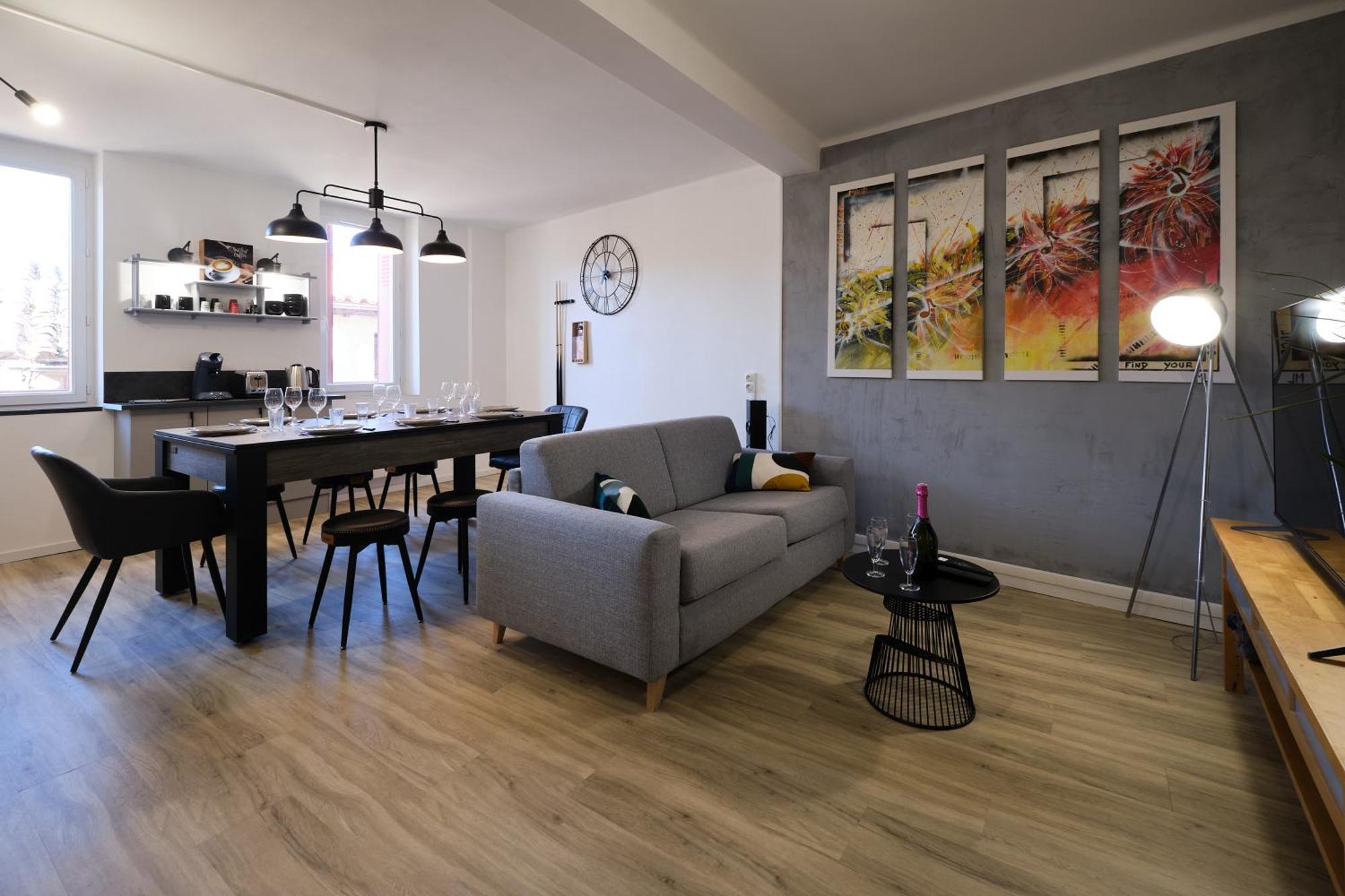 Magnifique*T4*Centre Ville*Wifi*Billard*Netflix* Лиму Екстериор снимка